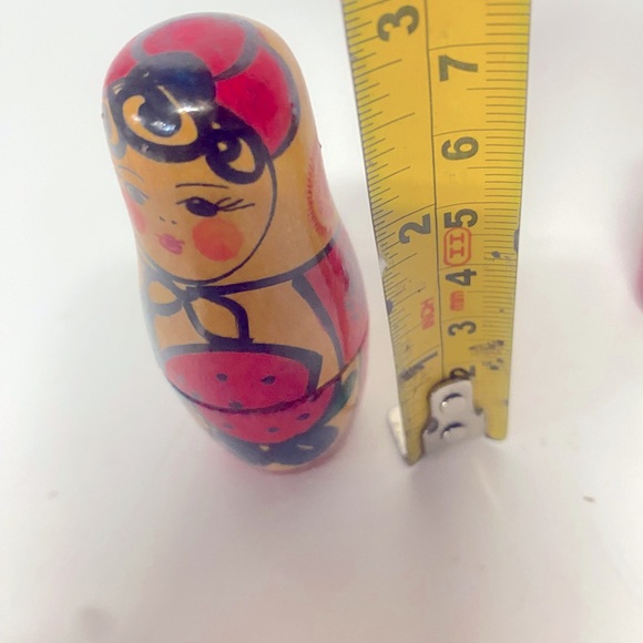 Russian Wood nesting Dolls set of (2) . - Picture 8 of 11